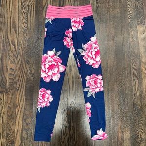 Cute Booty Lounge Leggings - New without tags - never worn!